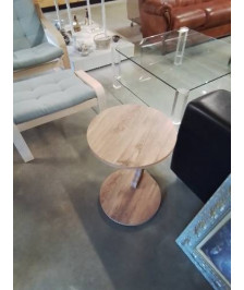 GUERIDON BOIS CLAIR A ROULETTES 