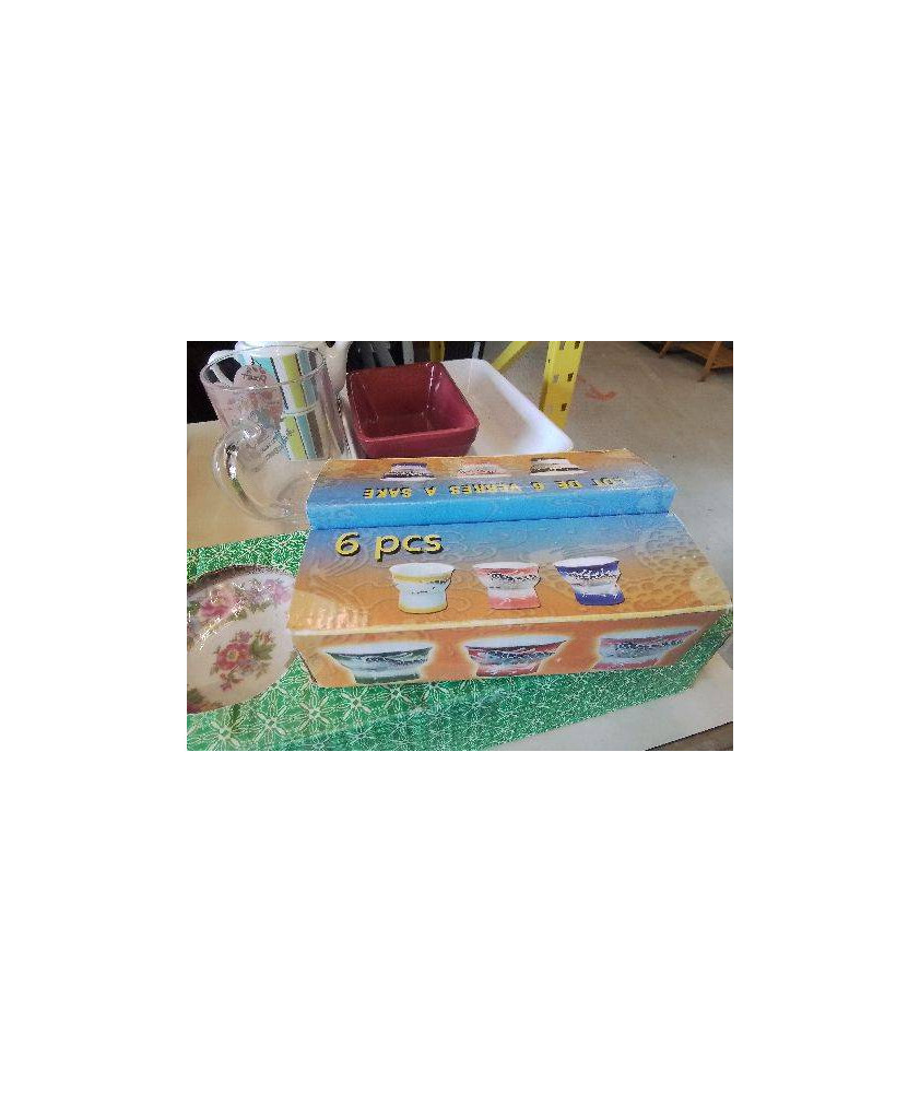 LOT DE 6 VERRES A SAKE