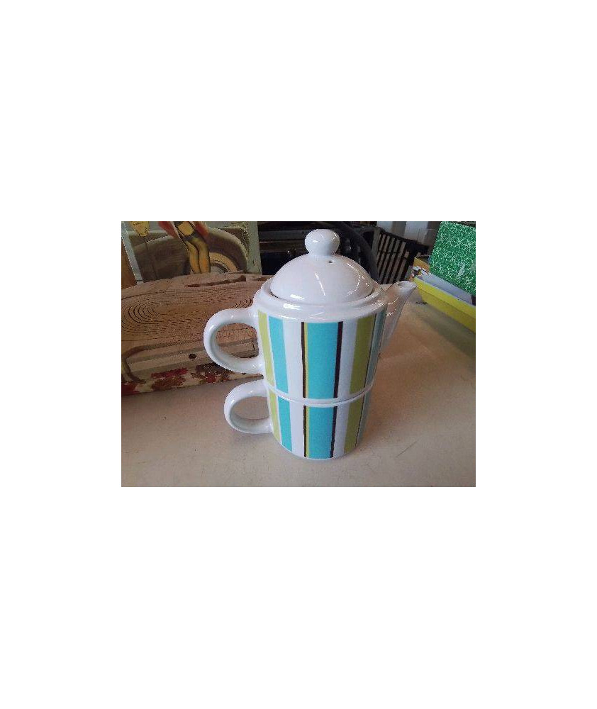 THÉIÈRE AVEC SA TASSE