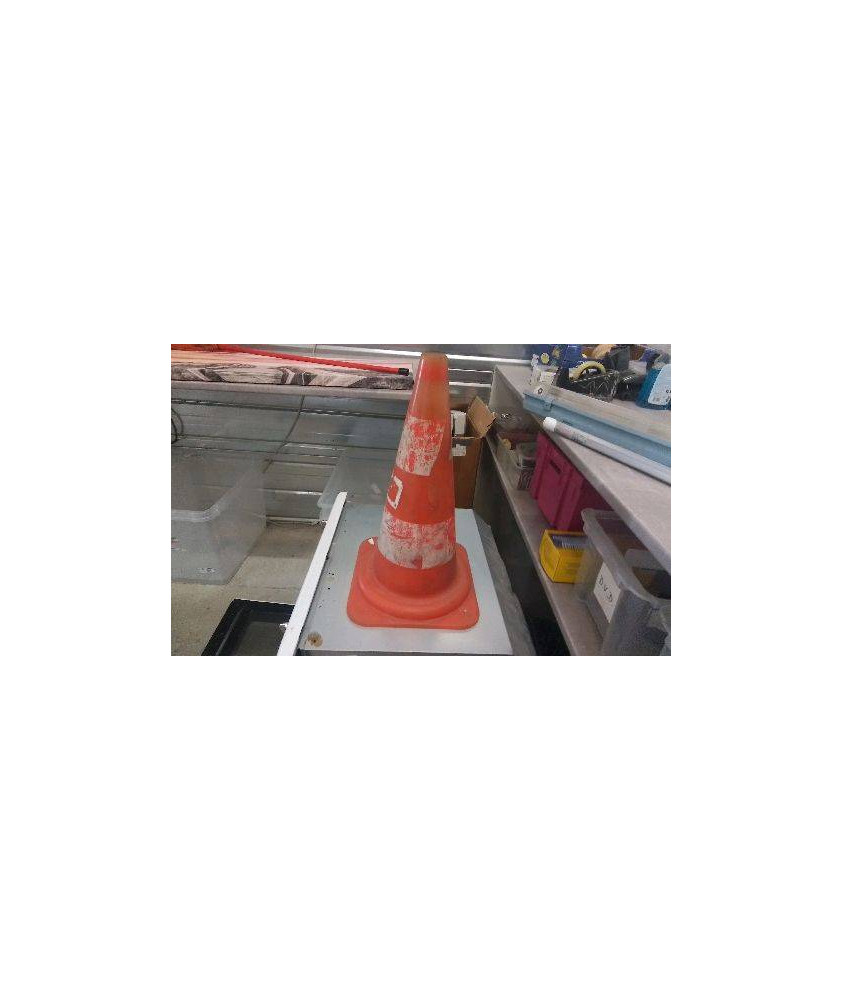 CONE DE CHANTIER 