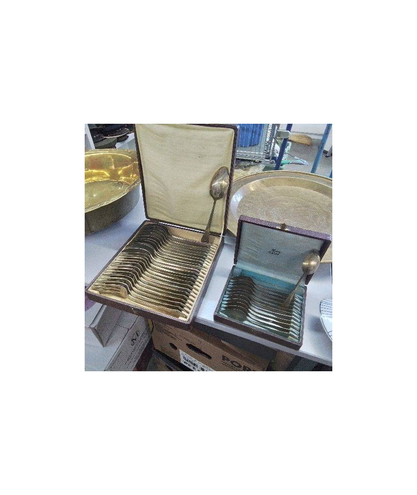 MÉNAGÈRE METAL ARGENTÉ 36 PIÈCES 