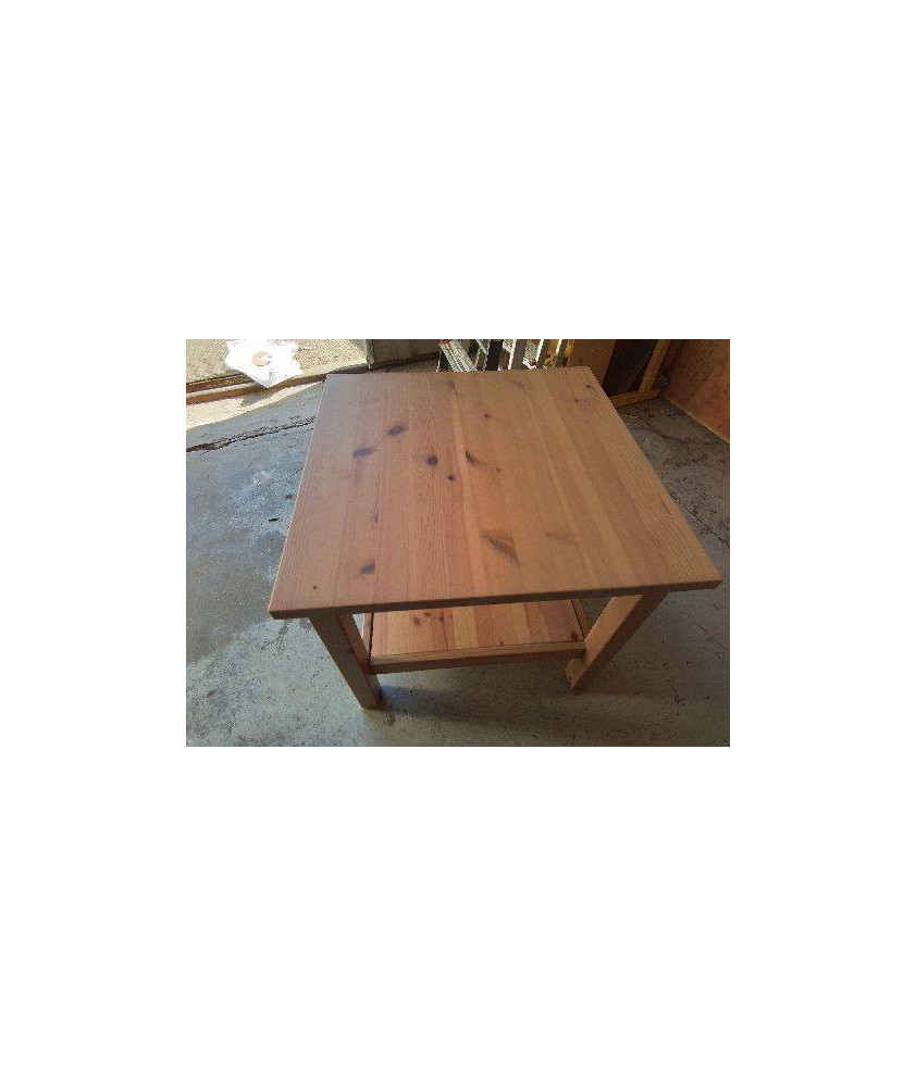 TABLE BASSE EN PIN MASSIF