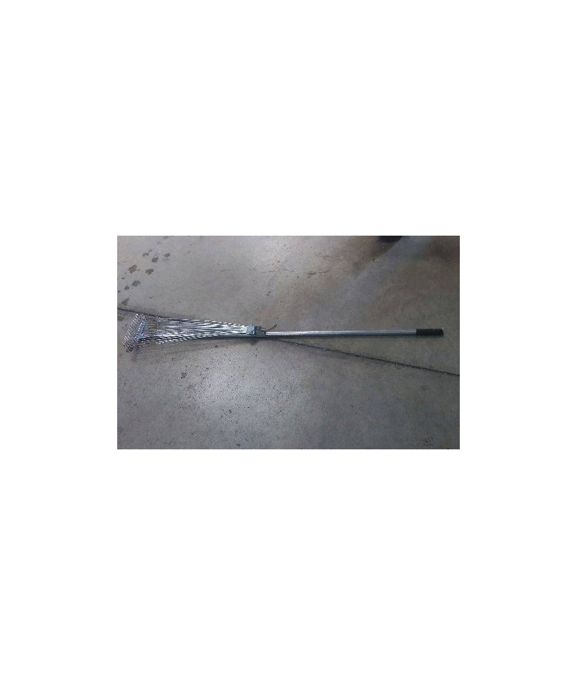 OUTIL RAMASSE FEUILLES