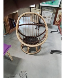FAUTEUIL ROTIN PIVOTANT ANNÉES 60 EN L\'ÉTAT 