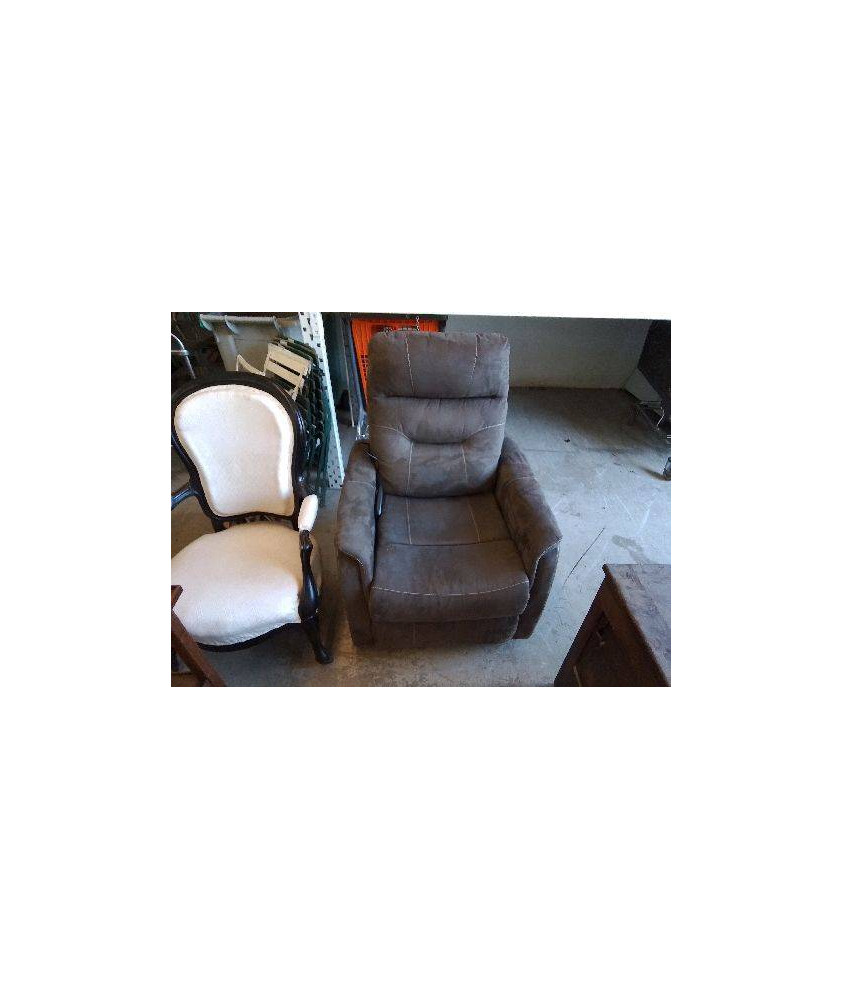 FAUTEUIL RELEVEUR 