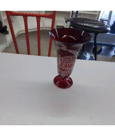 VASE ROUGE