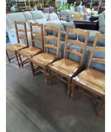 5 CHAISES A ENTRETOISE BOIS CLAIR PAILLÉ DOSSIER CHANTOURNÉ 3 BARREAUX