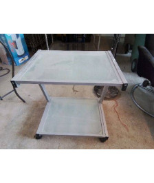 PETIT MEUBLE BUREAU SUR ROULETTES 