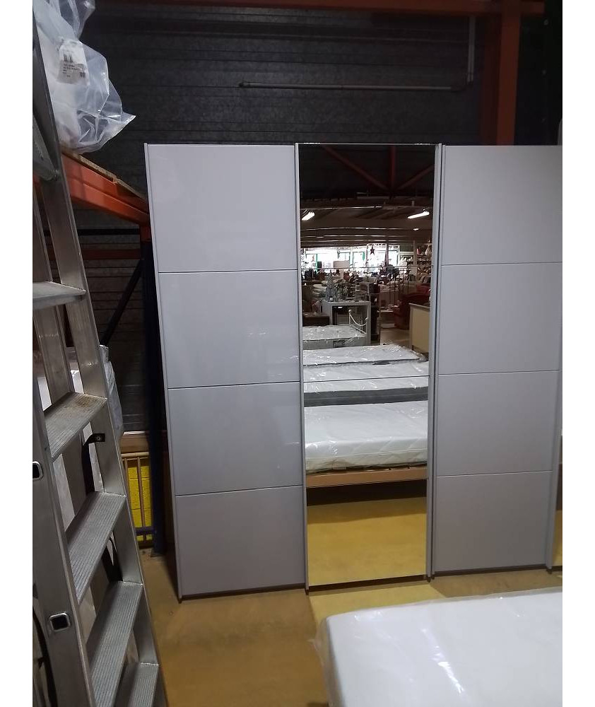 ARMOIRE 2PORTES COULISSANTES 