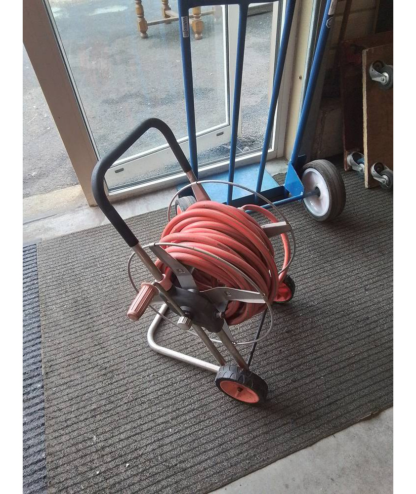 DEVIDOIR SUR ROUE AVEC TUYAU GARDENA