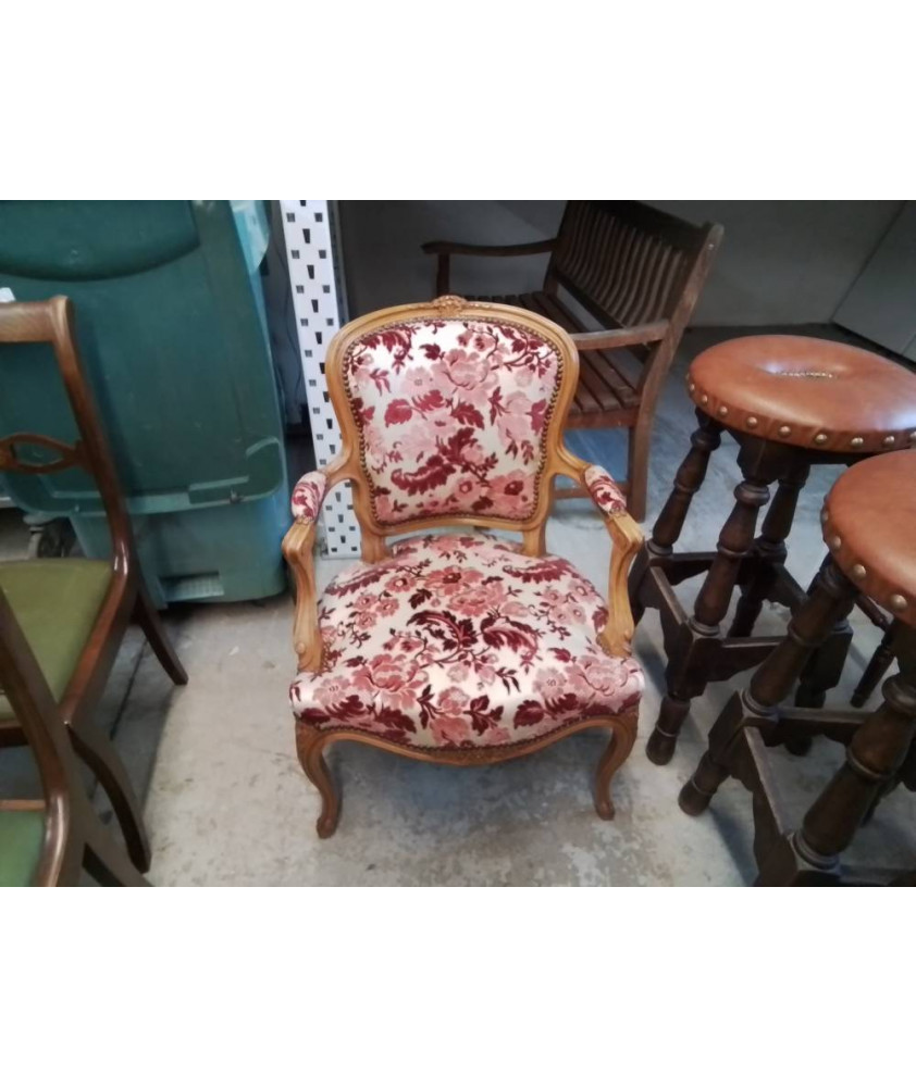 FAUTEUIL STYLE LOUIS XV
