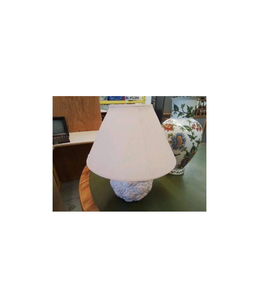 LAMPE TERRE CUITE MOTIF ROSE 