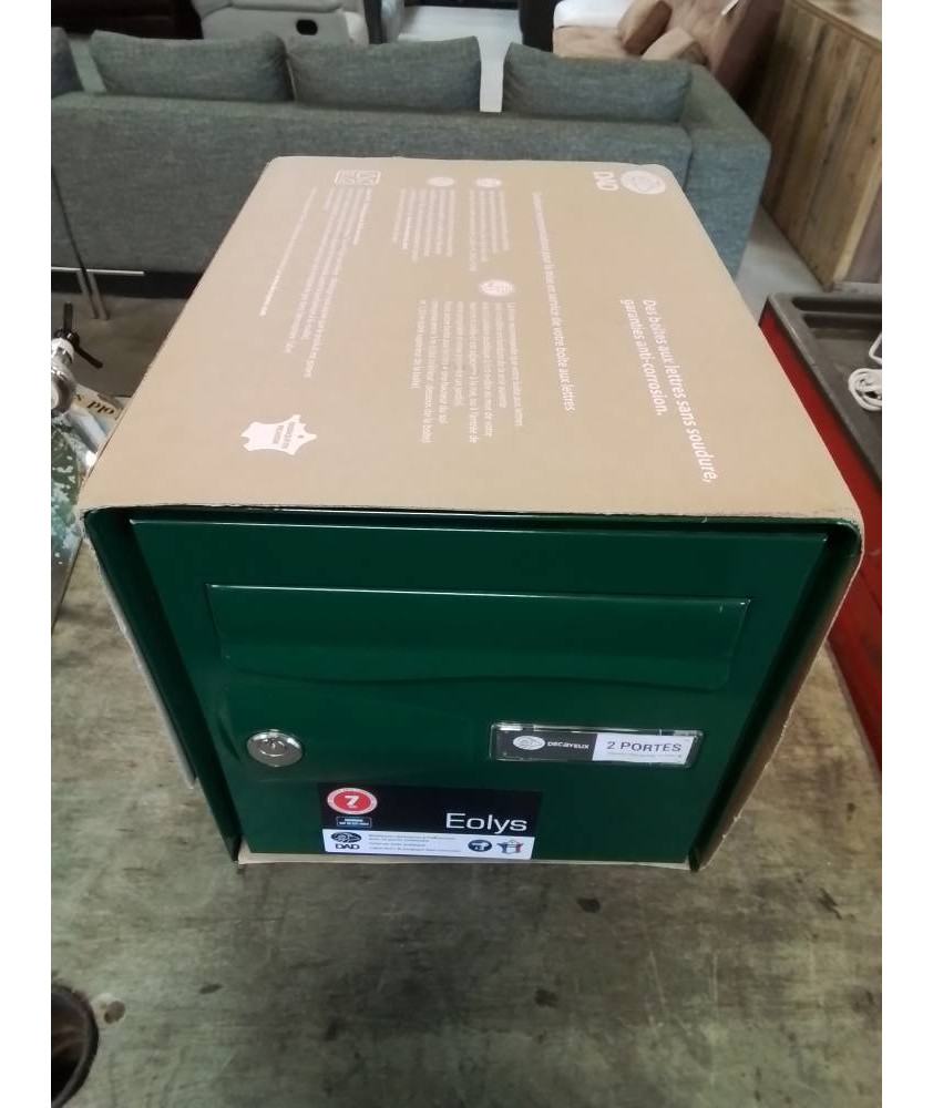 BOITE AUX LETTRES MÉTAL VERT