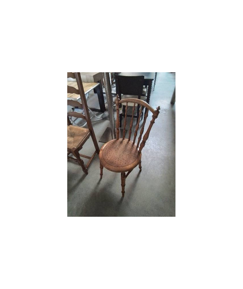 CHAISE BISTROT BOIS CLAIR A BARREAUX ASSISE PERFORÉE DÉBUT XXE
