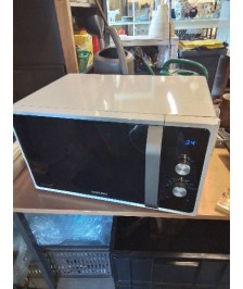 MICRO-ONDES SAMSUNG MS28F301EAW