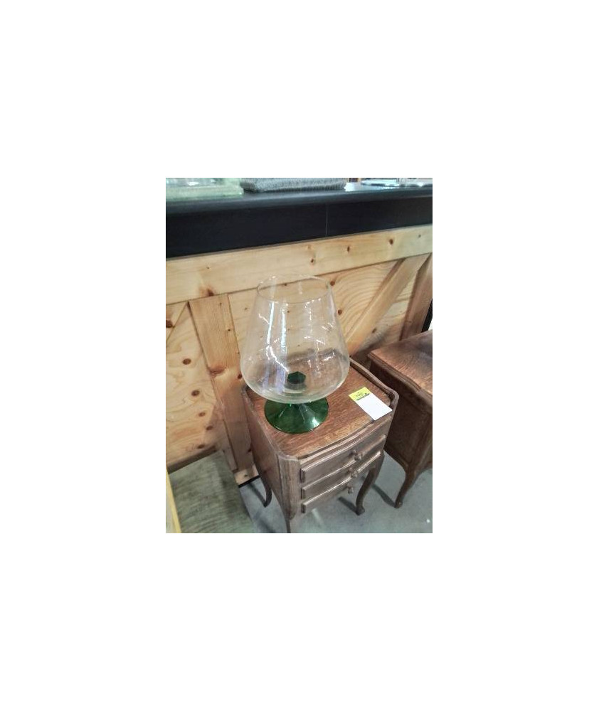 VASE SUR PIEDOUCHE VERRE SOUFFLE TEINTÉ VERT