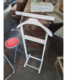 VALET DE NUIT A ROULETTES BOIS ECRU 