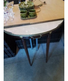 CONSOLE A GALERIE MURAL DEMI LUNE ACAJOU DESSUS MARBRE BLANC STYLE LOUIS XVI 