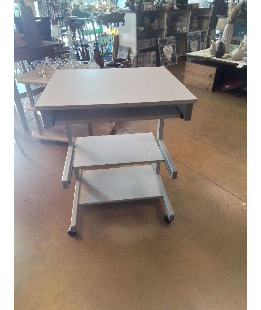 BUREAU INFORMATIQUE SUR ROULETTES 