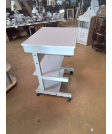 BUREAU INFORMATIQUE SUR ROULETTES 