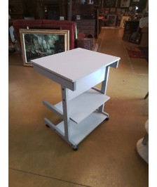 BUREAU INFORMATIQUE SUR ROULETTES 