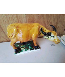 BUFFLE EN CÉRAMIQUE 