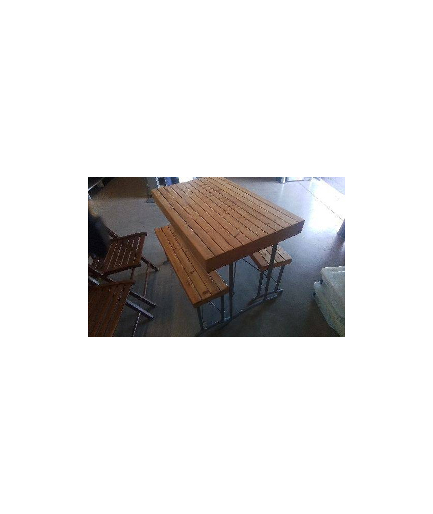 TABLE PLIANTE + 2 BANCS BOIS