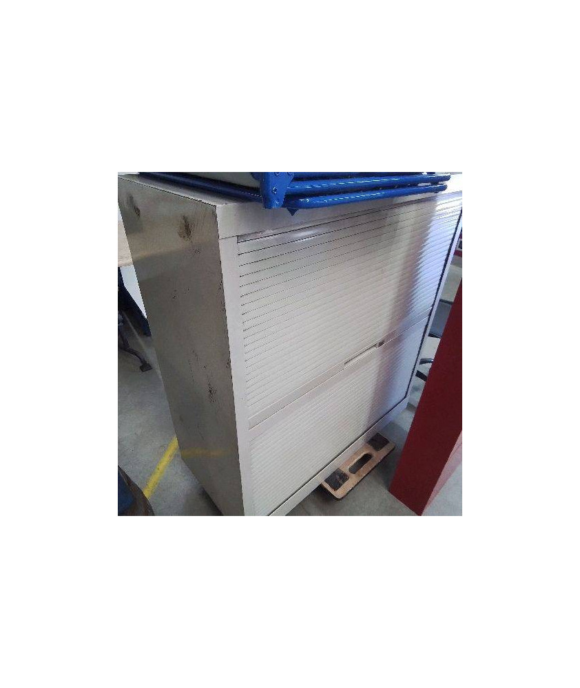 MEUBLE A RIDEAU METAL