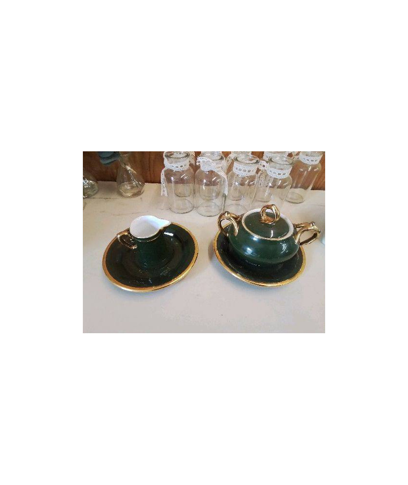 SERVICE VERT ET DORÉ 