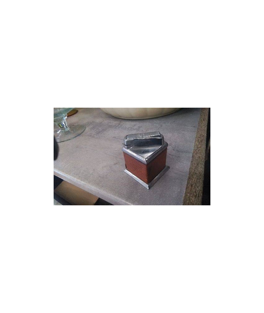 DECO BRIQUET PM EN L’ETAT