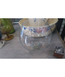 DECO POT FORME VERRE A PIED