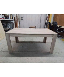 TABLE CONTEMPORAINE EFFET CHENE CLAIR