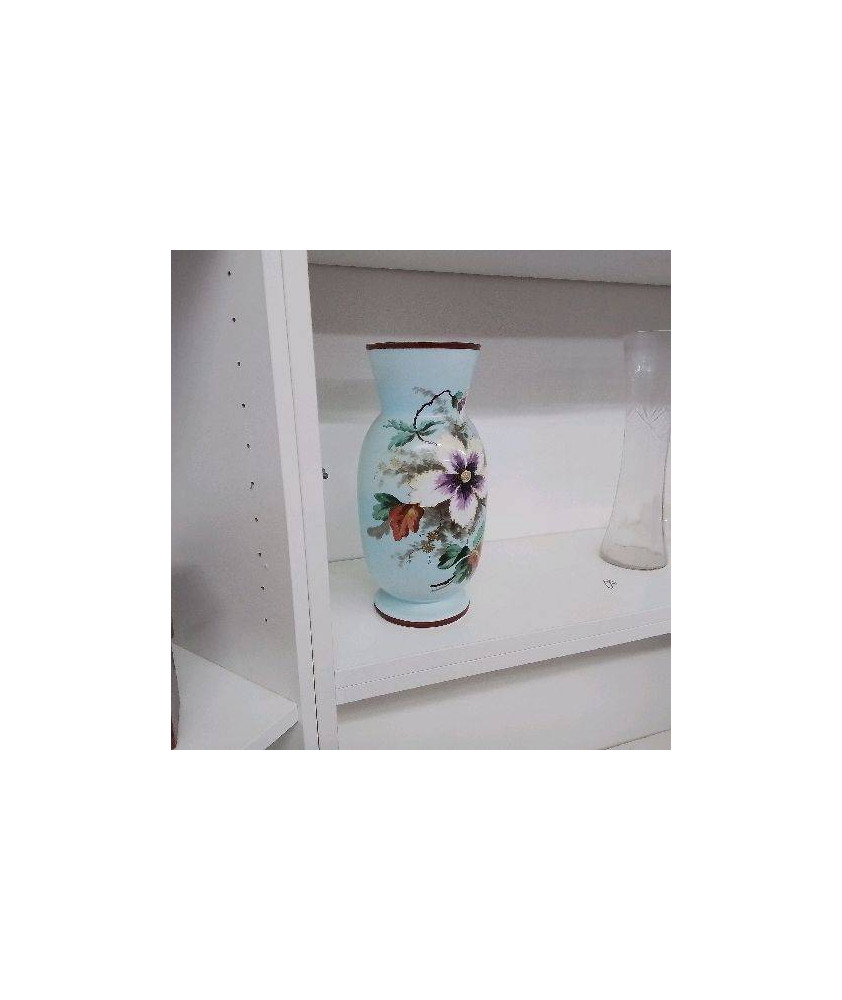 VASE OPALINE 