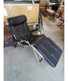 FAUTEUIL RELAX MÉTAL DORÉ ET CUIR NOIR SAMTI ANNÉES 60/70