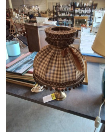 LAMPE VERRE TEINTÉ ROSE SOCLE LAITON AJ VOLANT TISSU MARRON 