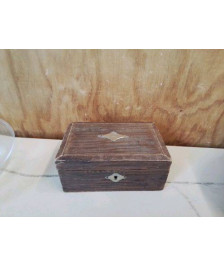 PETITE BOITE EN BOIS 
