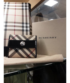 PORTEFEUILLE EN CUIR BURBERRY AVEC BOITE D\'ORIGINE 