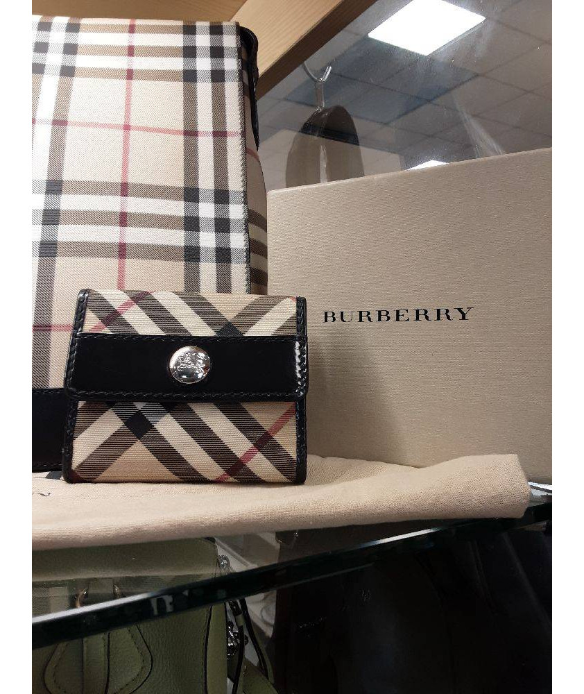 PORTEFEUILLE EN CUIR BURBERRY AVEC BOITE D\'ORIGINE 