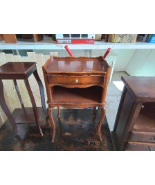 TABLE DE CHEVET STYLE LOUIS XV