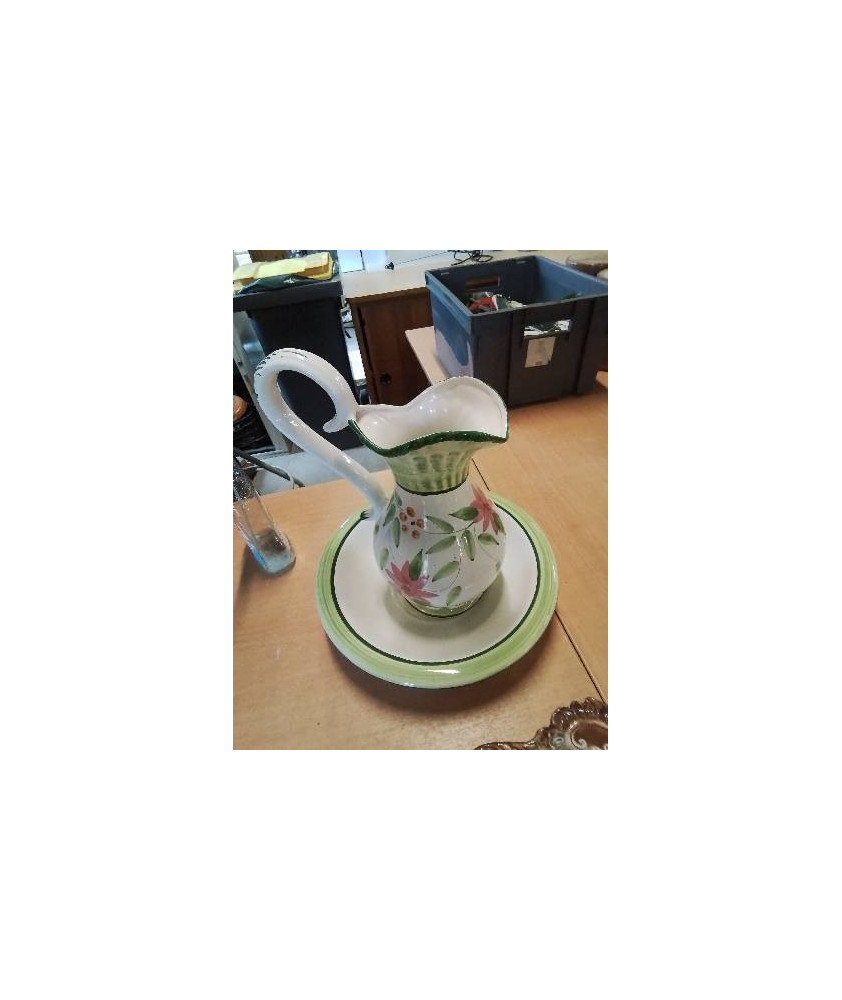 NÉCESSAIRE DE TOILETTE CÉRAMIQUE BLANC ET VERRE AUX FLEURS 