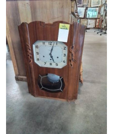 CARILLON VEDETTE BOIS SCULPTÉ ANNÉES 40 EN L\'ÉTAT 