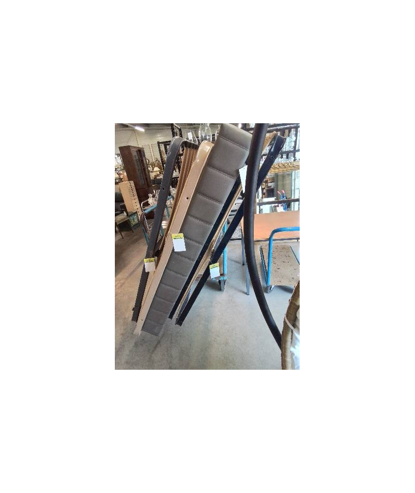 SOMMIER CADRE MÉTAL BLEU A LATTES 140X190CM