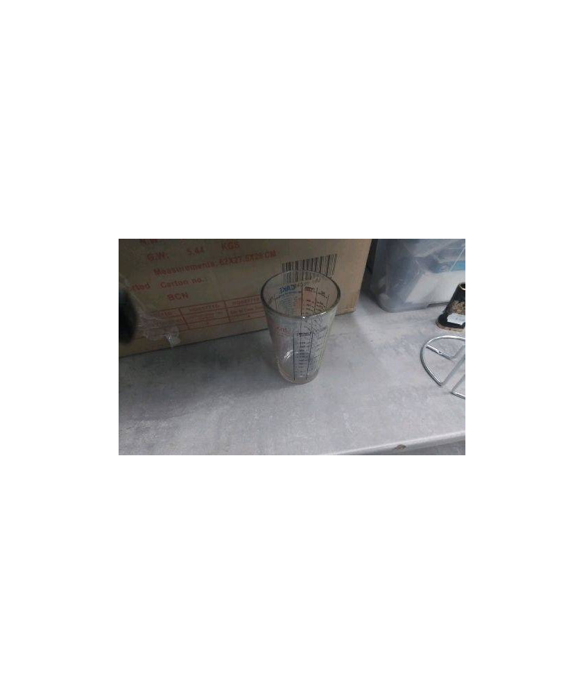 VERRE MESUREUR 