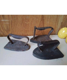 ANCIEN FER A REPASSER 