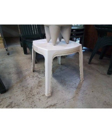 TABLE D’APPOINT D’EXTERIEU EN PVC