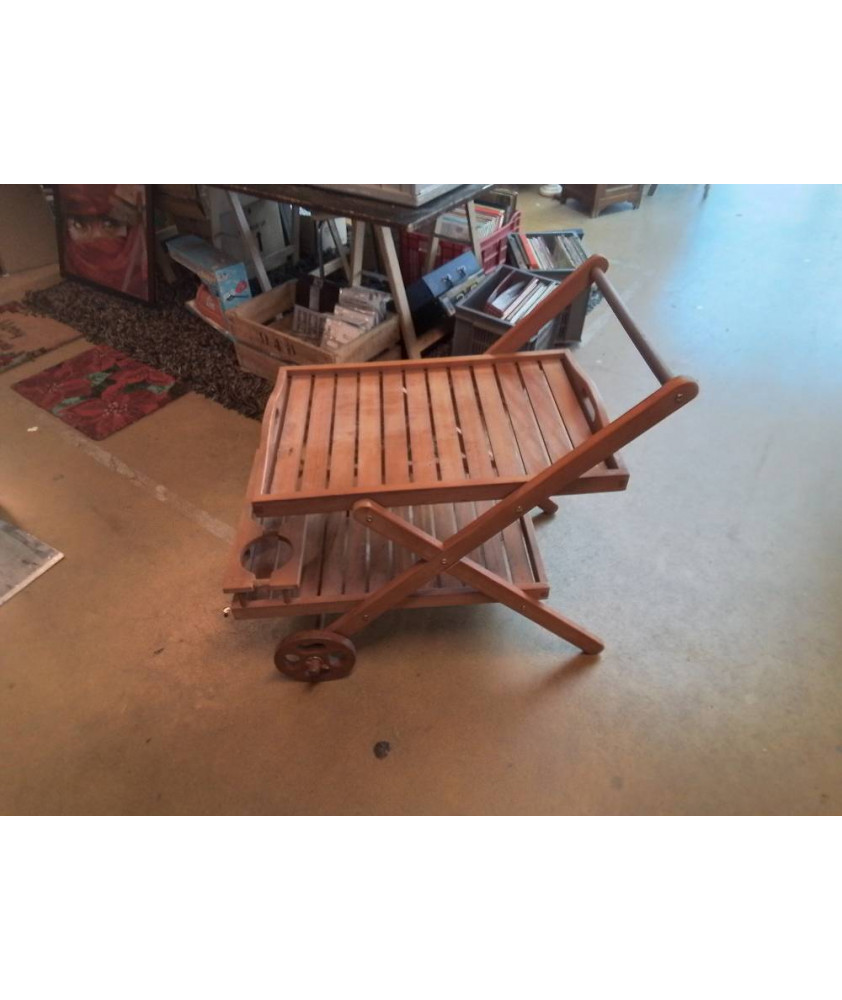 DESSERTE A ROULETTES 