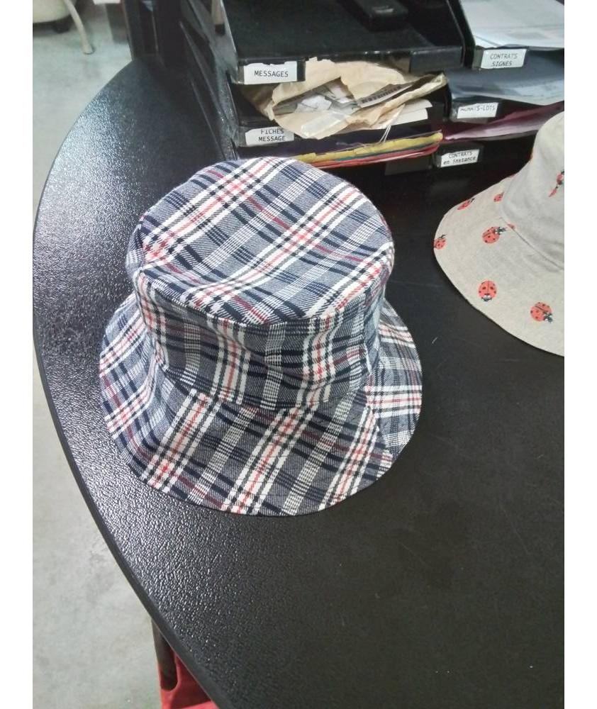 BOB REVERSIBLE ECOSSAIS ET ROSES