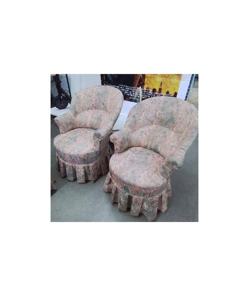 PAIRE DE FAUTEUILS CRAPAUD 