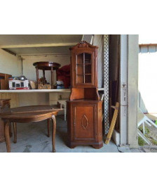 BIBLIOTHEQUE D’ANGLE