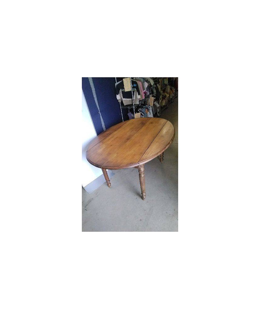 TABLE A VOLETS - OVALE